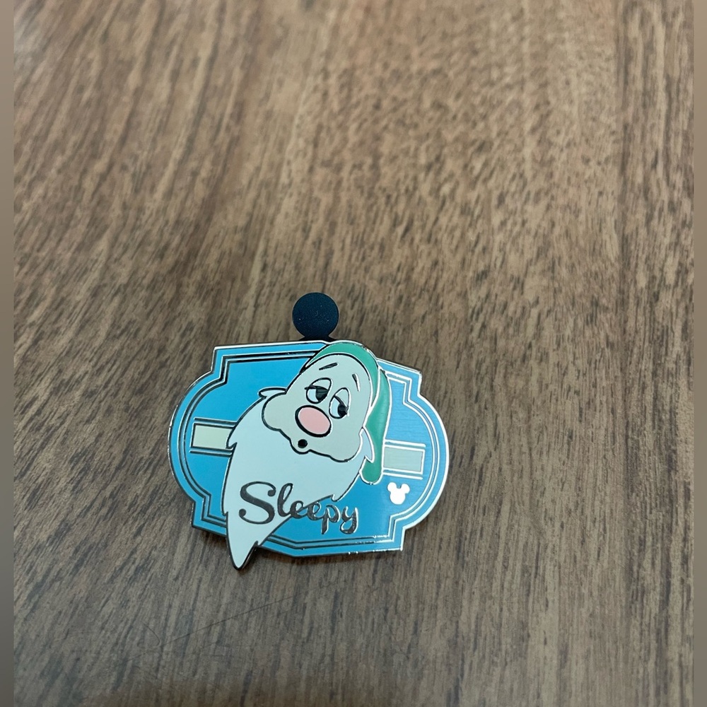 Disney Pins ✨  3/$15